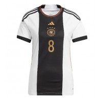 Tyskland Leon Goretzka #8 Fotballklær Hjemmedrakt Dame VM 2022 Kortermet